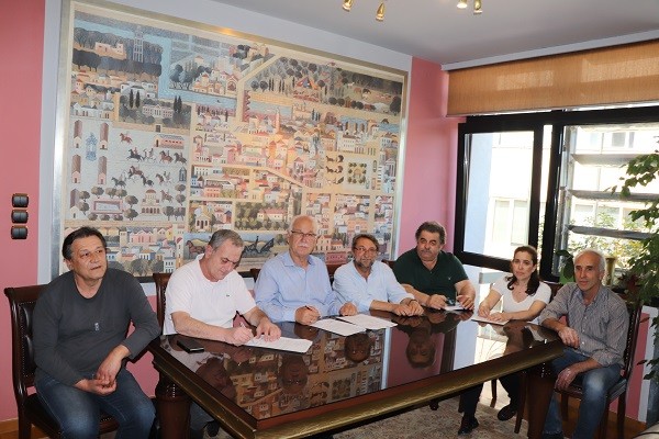 ΕΠΙΣΚΕΥΕΣ – ΣΥΝΤΗΡΗΣΕΙΣ ΣΧΟΛΕΙΩΝ ΤΗΣ ΛΑΡΙΣΑΣ ΥΨΟΥΣ 1,8 ΕΚ. €