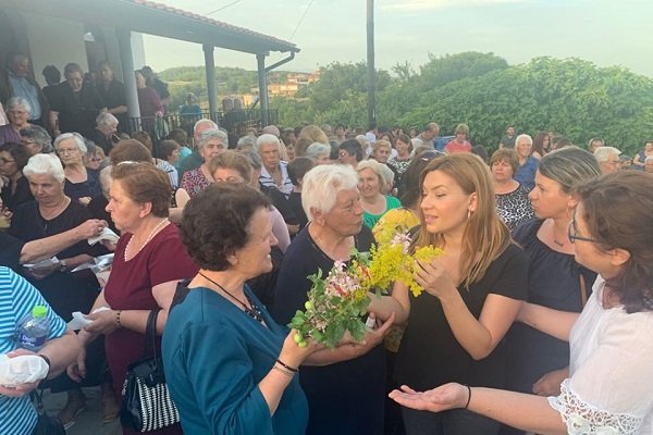 ΤΟ «ΠΡΟΣΚΛΗΤΗΡΙΟ» ΤΗΣ ΣΤΕΛΛΑΣ ΜΠΙΖΙΟΥ