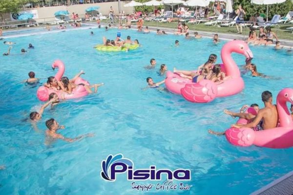 ΛΑΡΙΣΑ: ΞΕΚΙΝΑΕΙ ΤΗ ΛΕΙΤΟΥΡΓΙΑ ΤΗΣ Η ΔΗΜΟΤΙΚΗ ΠΙΣΙΝΑ ΣΤΗΝ ΝΕΑΠΟΛΗ