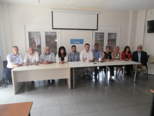 ΜΕ ΧΑΜΟΓΕΛΑ Η ΠΑΡΟΥΣΙΑΣΗ ΤΟΥ ΨΗΦΟΔΕΛΤΙΟΥ ΤΟΥ ΣΥΡΙΖΑ ΛΑΡΙΣΑΣ