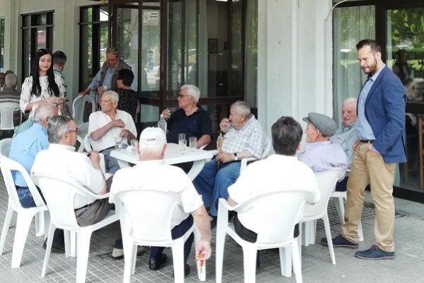 ΣΕ ΒΛΑΧΟΓΙΑΝΝΙ ΚΑΙ ΑΜΠΕΛΩΝΑ ΥΠΟΨΗΦΙΟΙ ΤΗΣ ΕΝΩΣΗΣ ΚΕΝΤΡΩΩΝ