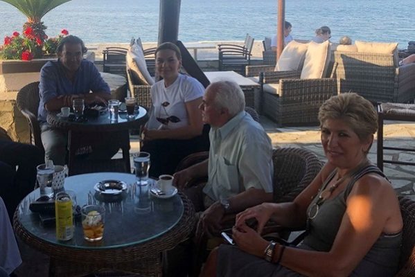 ΣΤΕΛΛΑ ΜΠΙΖΙΟΥ: ΣΤΗΡΙΖΟΥΜΕ ΤΗ ΜΕΣΑΙΑ ΤΑΞΗ ΠΟΥ ΧΤΥΠΗΘΗΚΕ ΒΑΝΑΥΣΑ ΑΠΟ ΤΗΝ ΚΥΒΕΡΝΗΣΗ ΣΥΡΙΖΑ