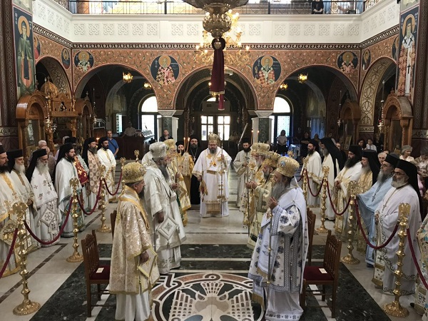 ΠΟΛΥΑΡΧΙΕΡΑΤΙΚΗ ΘΕΙΑ ΛΕΙΤΟΥΡΓΙΑ ΓΙΑ ΤΑ ΟΝΟΜΑΣΤΗΡΙΑ ΤΟΥ ΜΗΤΡΟΠΟΛΙΤΗ ΛΑΡΙΣΗΣ ΚΑΙ ΤΥΡΝΑΒΟΥ (ΦΩΤΟ)