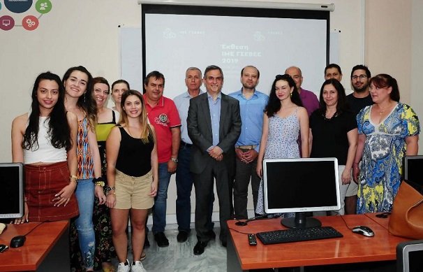 Ο ΡΟΛΟΣ ΤΩΝ ΜΙΚΡΟΜΕΣΑΙΩΝ ΕΠΙΧΕΙΡΗΣΕΩΝ ΣΤΗΝ ΑΝΑΔΙΑΡΘΡΩΣΗ ΤΗΣ ΟΙΚΟΝΟΜΙΑΣ