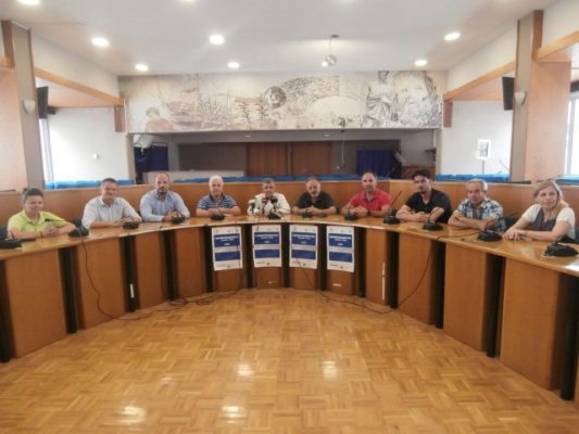 ΧΑΜΟΓΕΛΑ ΚΑΙ ΑΙΧΜΕΣ ΓΙΑ ΤΗ ΔΙΕΞΑΓΩΓΗ ΤΟΥ ΠΑΝΕΛΛΗΝΙΟΥ ΠΡΩΤΑΘΛΗΜΑΤΟΣ ΣΤΙΒΟΥ Κ23 ΣΤΗ ΛΑΡΙΣΑ