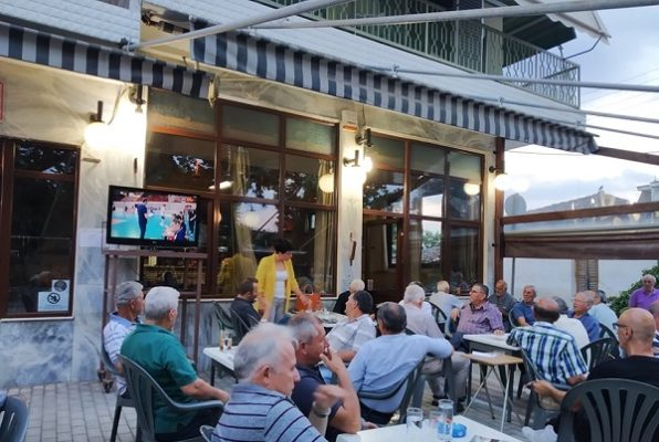 «ΌΛΟΙ ΜΕ ΤΗ ΓΑΛΛΙΟΥ» ΚΑΙ ΣΤΗ ΦΑΛΑΝΗ