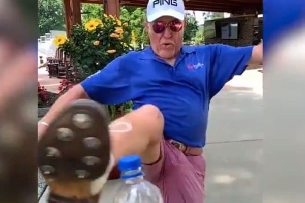 BOTTLE CAP CHALLENGE: Η ΠΙΟ ΠΡΟΣΦΑΤΗ ΔΙΑΔΙΚΤΥΑΚΗ ΤΡΕΛΑ (ΒΙΝΤΕΟ)