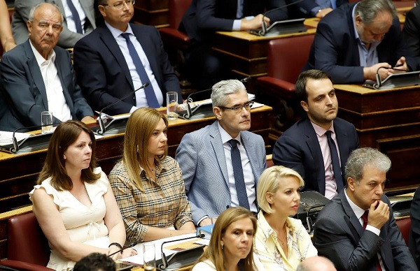 ΑΝΑΚΟΥΦΙΖΟΥΜΕ ΤΟΥΣ ΠΟΛΙΤΕΣ ΚΑΙ ΤΟΥΣ ΣΤΗΡΙΖΟΥΜΕ ΓΙΑ ΜΙΑ ΝΕΑ ΑΡΧΗ