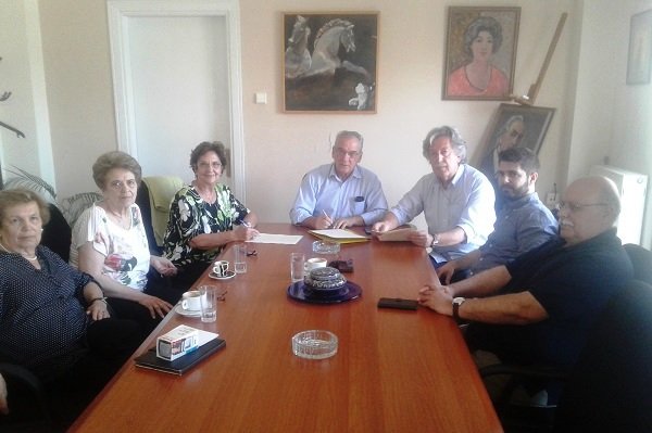 ΟΙ ΤΥΡΝΑΒΙΤΕΣ ΤΗΣ ΘΕΣΣΑΛΟΝΙΚΗΣ ΔΩΡΙΣΑΝ ΔΙΑΜΕΡΙΣΜΑ ΣΤΟ ΔΗΜΟ ΤΥΡΝΑΒΟΥ