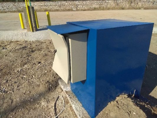 ΚΑΤΕΣΤΡΕΨΑΝ ΚΑΙΝΟΥΡΓΙΟ ΣΗΜΕΙΟ ΤΡΟΦΟΔΟΣΙΑΣ ΨΕΚΑΣΤΙΚΩΝ ΣΤΟ ΒΡΥΟΤΟΠΟ
