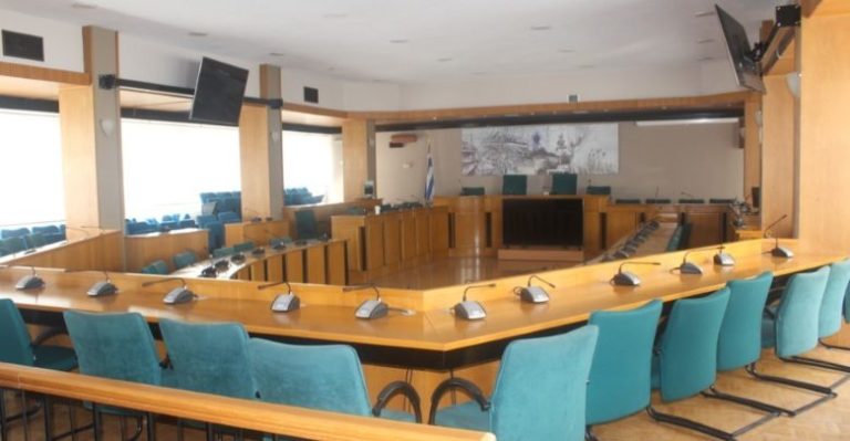ΑΝΟΙΧΤΗ ΣΤΟ ΚΟΙΝΟ ΛΟΓΩ ΚΑΥΣΩΝΑ Η ΚΛΙΜΑΤΙΖΟΜΕΝΗ ΑΙΘΟΥΣΑ  ΤΟΥ Π.Σ. ΘΕΣΣΑΛΙΑΣ ΣΤΗ ΛΑΡΙΣΑ