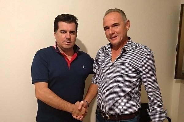 Ο ΚΩΣΤΑΣ ΚΟΛΟΜΗΤΡΟΥΣΗΣ ΑΜΕΣΟΣ ΣΥΝΕΡΓΑΤΗΣ ΤΟΥ ΑΡΙΑΝ ΜΠΕΛΑ ΣΤΟΝ ΑΠΟΛΛΩΝΑ ΛΑΡΙΣΑΣ