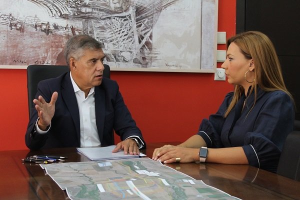 ΜΕ ΤΟΝ Κ. ΑΓΟΡΑΣΤΟ ΣΥΝΑΝΤΗΘΗΚΕ Η ΣΤ. ΜΠΙΖΙΟΥ
