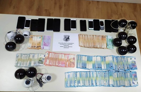 ΕΞΑΡΘΡΩΘΗΚΕ ΚΥΚΛΩΜΑ ΕΜΠΟΡΙΑΣ ΚΑΙ ΜΑΣΤΡΟΠΕΙΑΣ ΓΥΝΑΙΚΩΝ