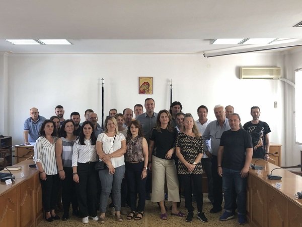ΟΙ 21 ΝΕΟΙ ΜΟΝΙΜΟΙ ΕΡΓΑΖΟΜΕΝΟΙ ΤΟΥ ΔΗΜΟΥ ΤΥΡΝΑΒΟΥ