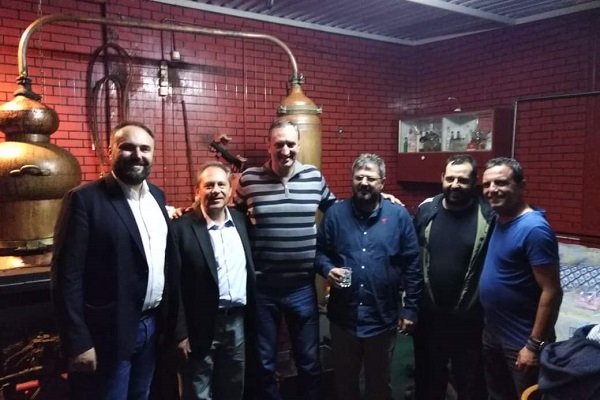 ΣΤΟ ΚΑΖΑΝΙ ΤΟΥ ΠΡΟΕΔΡΟΥ
