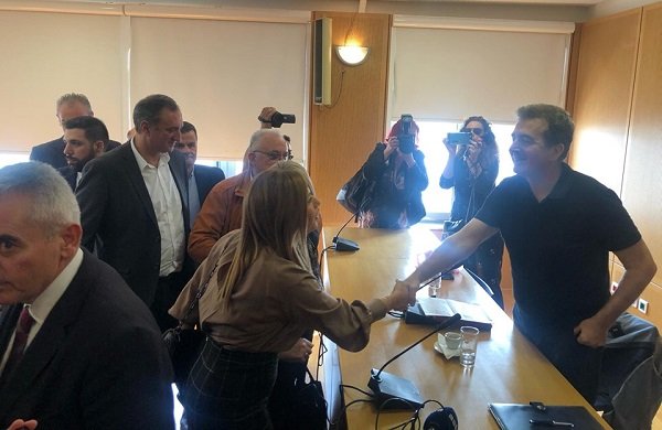 ΣΤ. ΜΠΙΖΙΟΥ: ΥΠΑΡΧΕΙ ΚΥΒΕΡΝΗΤΙΚΗ ΒΟΥΛΗΣΗ ΓΙΑ ΤΗΝ ΑΝΤΙΜΕΤΩΠΙΣΗ ΤΟΥ ΜΕΤΑΝΑΣΤΕΥΤΙΚΟΥ