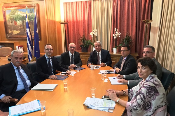 ΣΥΖΗΤΗΣΑΝ ΓΙΑ ΤΗΝ ΠΑΡΑΝΟΜΗ ΕΛΛΗΝΟΠΟΙΗΣΗ ΓΙΑΟΥΡΤΙΟΥ ΑΠΟ ΙΑΠΩΝΙΚΗ ΕΤΑΙΡΕΙΑ