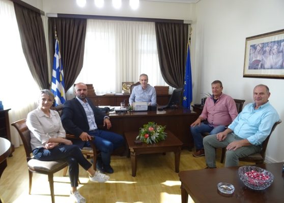 ΣΥΝΑΝΤΗΣΗ ΜΕ ΤΟΝ ΔΙΕΥΘΥΝΤΗ ΤΟΥ 2ου ΙΕΚ ΛΑΡΙΣΑΣ ΕΙΧΕ Ο ΔΗΜΑΡΧΟΣ ΕΛΑΣΣΟΝΑΣ»