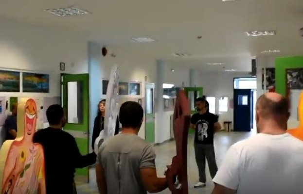 ΓΥΡΙΣΜΑΤΑ ΣΤΗ ΛΑΡΙΣΑ ΓΙΑ ΤΟ ΘΕΡΙΝΟ ΣΧΟΛΕΙΟ ΤΟΥ 2ου ΣΔΕ ΛΑΡΙΣΑΣ (ΒΙΝΤΕΟ)