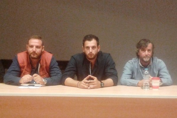 ΣΥΣΚΕΨΗ ΣΤΟΝ ΤΥΡΝΑΒΟ ΓΙΑ ΤΑ ΡΟΔΑΚΙΝΑ ΤΗΝ ΠΕΜΠΤΗ