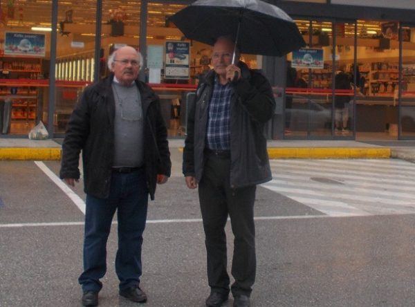 ΤΡΟΦΙΜΑ ΣΕ ΑΠΟΡΟΥΣ ΑΠΟ ΤΟΝ ΕΞΩΡΑΪΣΤΙΚΟ ΣΥΛΛΟΓΟ ΤΣΑΡΙΤΣΑΝΗΣ