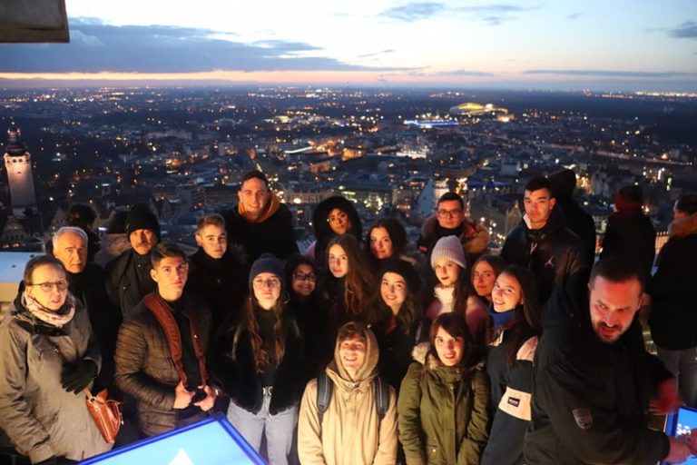 ΣΤΗ ΛΕΙΨΙΑ ΜΕ ΠΡΟΓΡΑΜΜΑ ERASMUS+ ΜΑΘΗΤΕΣ ΤΟΥ 7ου ΕΠΑΛ ΛΑΡΙΣΑΣ
