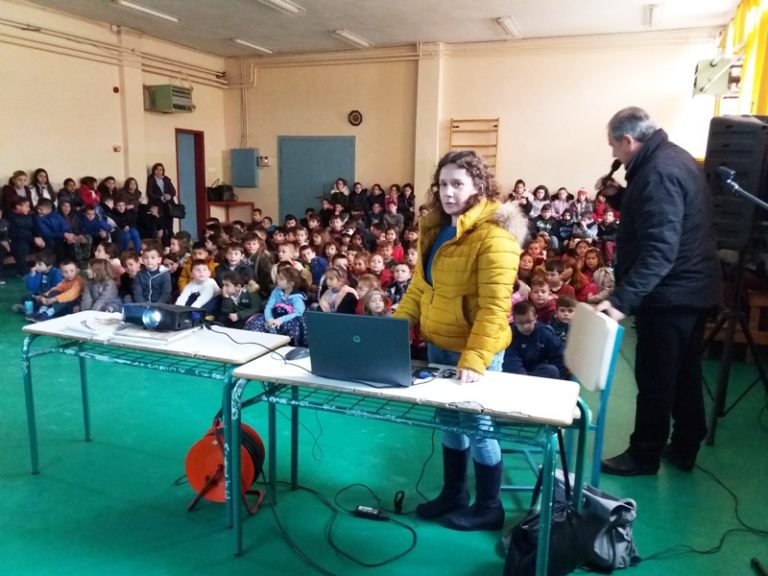 ΕΚΔΗΛΩΣΗ ΣΤΟ 1ο ΔΗΜ. ΣΧ. ΑΜΠΕΛΩΝΑ ΜΕ ΑΦΟΡΜΗ ΤΗΝ ΠΑΓΚΟΣΜΙΑ ΗΜΕΡΑ ΑμεΑ