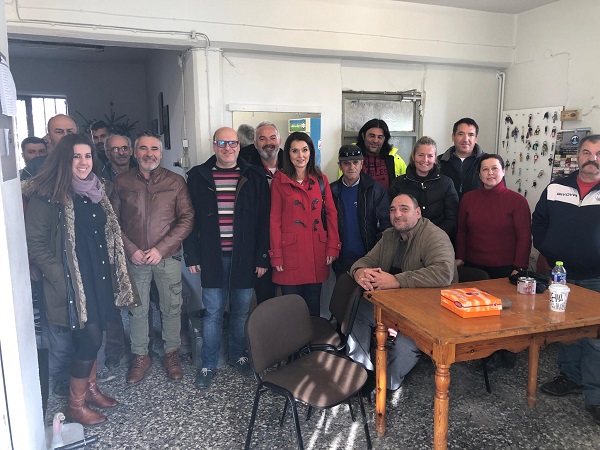 ΣΕ ΑΜΑΞΟΣΤΑΣΙΟ ΚΑΙ ΣΦΑΓΕΙΑ Ο ΕΠΙΚΕΦΑΛΗΣ ΚΑΙ ΣΥΜΒΟΥΛΟΙ ΤΗΣ “ΠΟΛΗΣ ΠΟΥ ΘΕΛΟΥΜΕ”