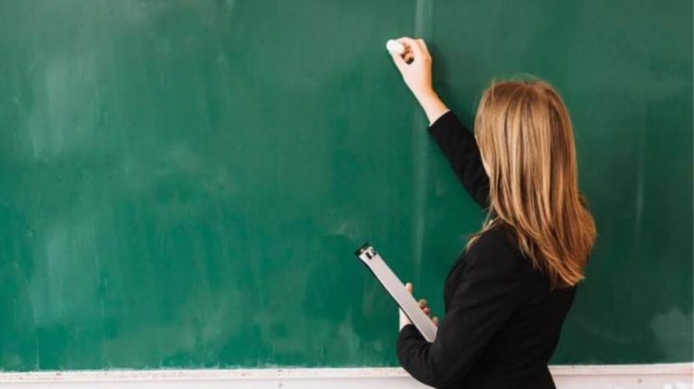50% ΕΚΠΤΩΣΗ ΣΕ ΤΡΕΝΑ ΚΑΙ ΥΠΕΡΑΣΤΙΚΑ ΛΕΩΦΟΡΕΙΑ ΓΙΑ ΤΟΥΣ ΑΝΑΠΛΗΡΩΤΕΣ ΕΚΠΑΙΔΕΥΤΙΚΟΥΣ