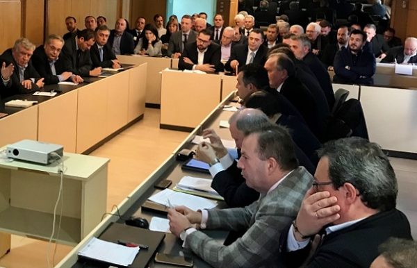ΝΑ ΜΗΝ ΑΝΑΠΑΡΑΧΘΕΙ ΕΝΑΣ ΝΕΟΣ ΜΥΘΟΣ ΕΚΤΡΟΠΗΣ ΤΟΥ ΑΧΕΛΩΟΥ ΠΟΥ ΘΑ ΑΦΗΣΕΙ ΤΟΝ ΘΕΣΣΑΛΙΚΟ ΚΑΜΠΟ ΧΩΡΙΣ ΝΕΡΟ ΚΑΙ ΕΡΓΑ