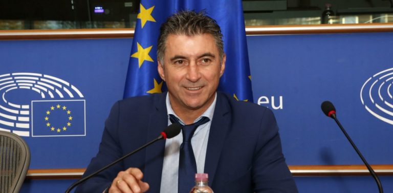 Ο ΚΥΡ. ΜΗΤΣΟΤΑΚΗΣ ΔΙΕΓΡΑΨΕ ΤΟΝ Θ. ΖΑΓΟΡΑΚΗ