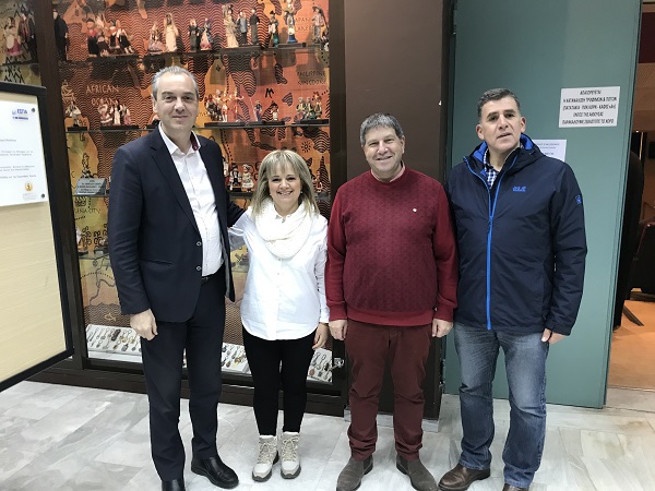ΞΕΚΙΝΗΣΑΝ ΟΙ ΕΤΟΙΜΑΣΙΕΣ ΓΙΑ ΤΟ ΠΑΓΚΟΣΜΙΟ ΣΥΝΕΔΡΙΟ ΘΕΣΣΑΛΩΝ ΠΟΥ ΘΑ ΓΙΝΕΙ ΣΤΗΝ ΕΛΑΣΣΟΝΑ