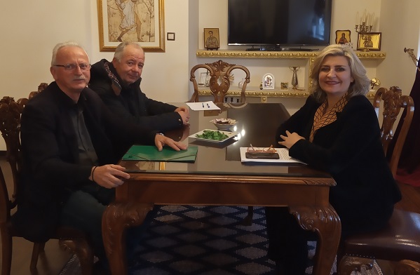 ΣΤΗ ΒΟΥΛΗ ΤΑ ΠΡΟΒΛΗΜΑΤΑ ΤΩΝ ΜΕΛΙΣΣΟΚΟΜΩΝ