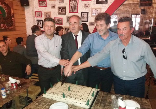ΕΚΟΨΕ ΠΙΤΑ Η ΠΟΔΟΣΦΑΙΡΙΚΗ ΟΜΑΔΑ ΤΟΥ ΣΥΛΛΟΓΟΥ ΕΚΠΑΙΔΕΥΤΙΚΩΝ Π.Ε. ΛΑΡΙΣΑΣ