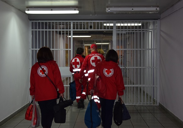 ΘΕΡΜΟΜΕΤΡΗΣΕΙΣ ΣΕ ΚΑΤΑΣΤΗΜΑΤΑ ΚΡΑΤΗΣΗΣ ΑΠΟ ΕΠΑΓΓΕΛΜΑΤΙΕΣ ΚΑΙ ΕΘΕΛΟΝΤΕΣ ΤΟΥ ΕΛΛΗΝΙΚΟΥ ΕΡΥΘΡΟΥ ΣΤΑΥΡΟΥ