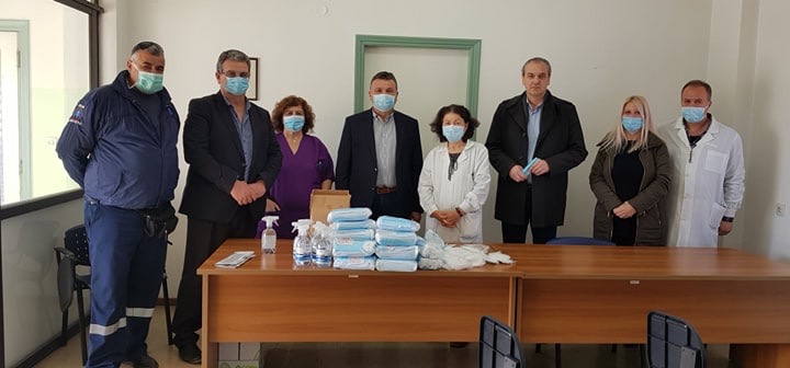 ΥΓΕΙΟΝΟΜΙΚΟ ΥΛΙΚΟ ΠΡΟΣΦΟΡΑ ΤΗΣ ΠΕΔ ΘΕΣΣΑΛΙΑΣ ΠΑΡΕΔΩΣΕ ΣΤΟ Κ.Υ ΕΛΑΣΣΟΝΑΣ Ο ΝΙΚΟΣ ΕΥΑΓΓΕΛΟΥ