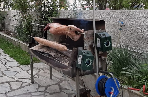 ΑΝΑΨΑΝ ΤΑ ΚΑΡΒΟΥΝΑ ΣΕ ΛΑΡΙΣΑ, ΤΥΡΝΑΒΟ, ΑΜΠΕΛΩΝΑ (ΦΩΤΟ)