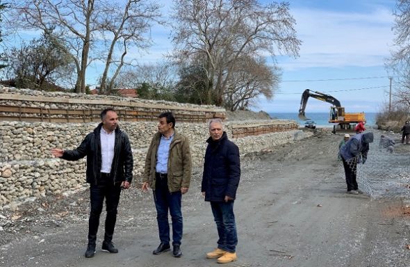 ΑΝΤΙΠΛΗΜΜΥΡΙΚΑ ΕΡΓΑ ΥΨΟΥΣ 1,6 ΕΚΑΤ. € ΣΤΑ ΠΑΡΑΛΙΑ ΤΟΥ ΔΗΜΟΥ ΑΓΙΑΣ