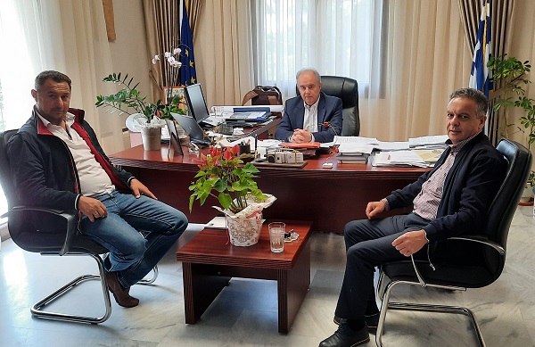 ΣΥΖΗΤΗΣΑΝ ΓΙΑ ΤΗ ΣΦΗΚΑ ΤΗΣ ΚΑΣΤΑΝΙΑΣ ΚΑΙ ΤΗ ΔΑΚΟΚΤΟΝΙΑ