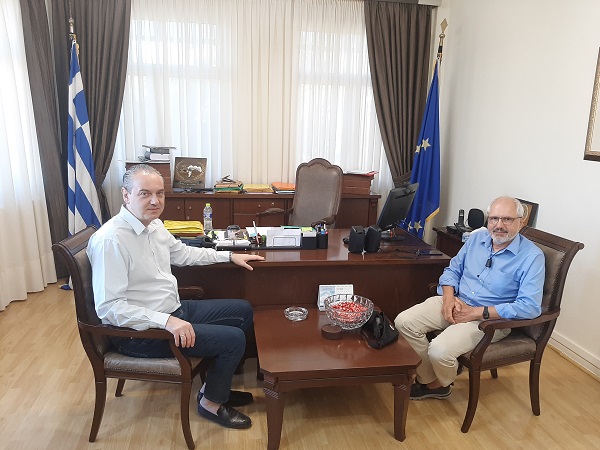 ΣΤΟΝ ΔΗΜΑΡΧΟ ΕΛΑΣΣΟΝΑΣ Ο ΔΙΕΥΘΥΝΤΗΣ Β/ΒΑΘΜΙΑΣ ΕΚΠΑΙΔΕΥΣΗΣ