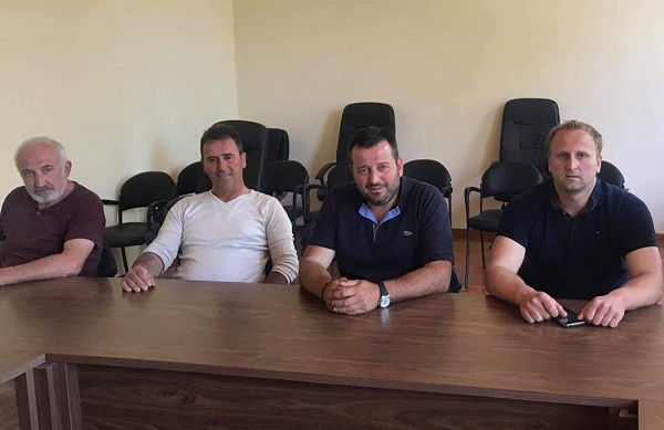 ΚΤΗΝΟΤΡΟΦΙΚΟΣ ΣΥΛΛΟΓΟΣ ΤΥΡΝΑΒΟΥ: ΕΚΤΟΣ ΕΝΙΣΧΥΣΗΣ ΖΩΟΤΡΟΦΩΝ ΧΙΛΙΑΔΕΣ ΚΤΗΝΟΤΡΟΦΟΙ