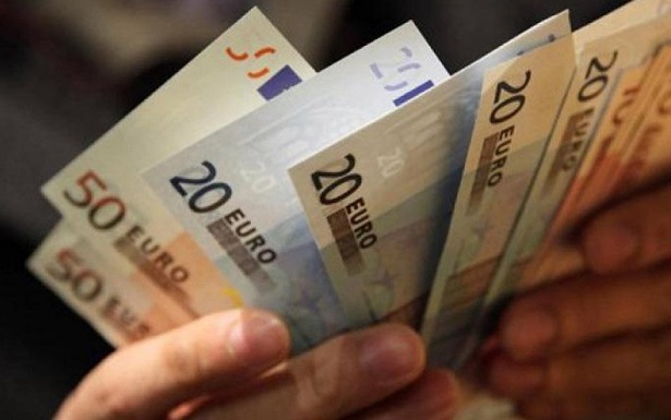 ΚΟΡΩΝΟΪΟΣ: ΑΝΑΣΤΟΛΗ ΛΕΙΤΟΥΡΓΙΑΣ ΚΑΙ ΥΨΗΛΑ ΠΡΟΣΤΙΜΑ ΣΕ ΚΑΤΑΣΤΗΜΑΤΑ ΤΗΣ ΛΑΡΙΣΑΣ