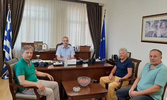 ΣΤΟΝ ΔΗΜΑΡΧΟ ΕΛΑΣΣΟΝΑΣ Ο ΠΡΟΕΔΡΟΣ ΚΑΙ Ο ΑΝΤΙΠΡΟΕΔΡΟΣ ΤΗΣ ΠΟΕ-ΔΕΥΑ