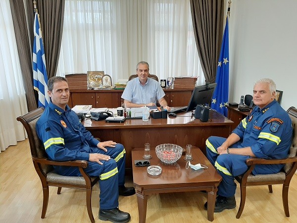 ΣΥΝΑΝΤΗΣΗ ΤΟΥ ΔΙΟΙΚΗΤΗ ΤΗΣ 8ης ΕΜΑΚ ΜΕ ΤΟ ΔΗΜΑΡΧΟ ΕΛΑΣΣΟΝΑΣ
