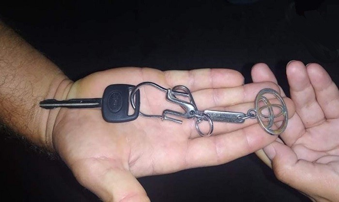 ΒΡΕΘΗΚΑΝ ΚΛΕΙΔΙΑ ΣΤΟ ΠΑΡΚΟ ΤΗΣ ΓΙΟΡΤΗΣ ΚΡΑΣΙΟΥ ΣΤΟΝ ΑΜΠΕΛΩΝΑ