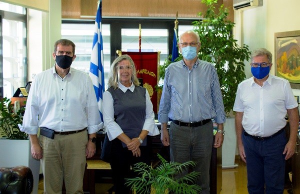MΕ ΤΟΝ ΑΠ. ΚΑΛΟΓΙΑΝΝΗ ΤΟ ΝΕΟ ΠΡΟΕΔΡΕΙΟ ΤΗΣ ΙΣΡΑΗΛΙΤΙΚΗΣ ΚΟΙΝΟΤΗΤΑΣ ΛΑΡΙΣΑΣ