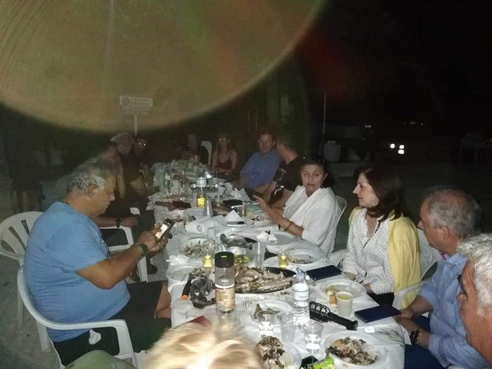 ΠΕΡΟΥΒΙΑΝΟΣ ΣΕΦ ΜΑΓΕΙΡΕΨΕ ΣΤΟ ΔΕΛΤΑ ΤΟΥ ΠΗΝΕΙΟΥ ΤΟΥ ΔΗΜΟΥ ΤΕΜΠΩΝ