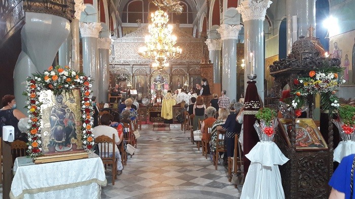 ΣΤΟΝ ΕΣΠΕΡΙΝΟ ΣΤΗΝ ΠΑΝΑΓΙΑ ΦΑΝΕΡΩΜΕΝΗ ΤΥΡΝΑΒΟΥ ΧΟΡΟΣΤΑΤΗΣΕ Ο ΜΗΤΡΟΠΟΛΙΤΗΣ