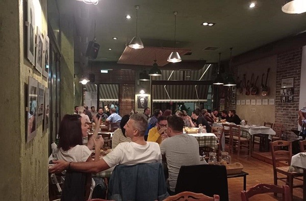 «ΦΑΕ ΚΑΙ ΠΙΕΣ ΟΣΟ ΘΕΣ» ΤΙΣ ΤΕΤΑΡΤΕΣ ΣΤΟ ΜΕΖΕ-ΜΕΖΕ